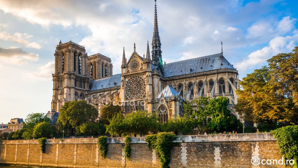 Cand a fost construita catedrala Notre Dame