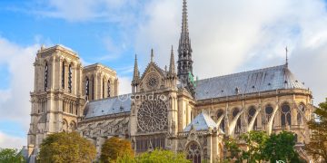 Cand a fost construita catedrala Notre Dame. Curiozitati